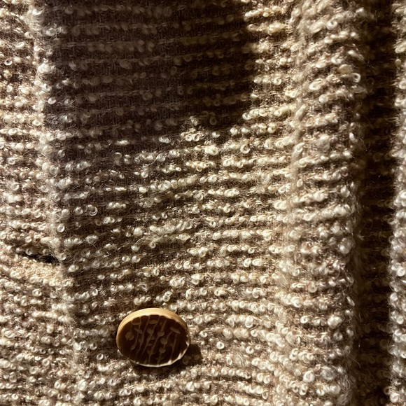 Tan over coat - Picture 4 of 4